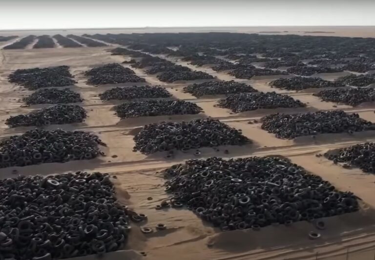 Видео: Самая большая свалка шин в мире